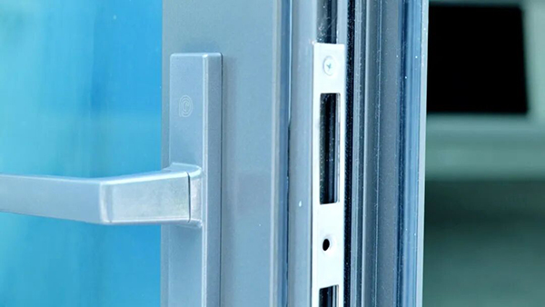 herrajes para puertas (2)